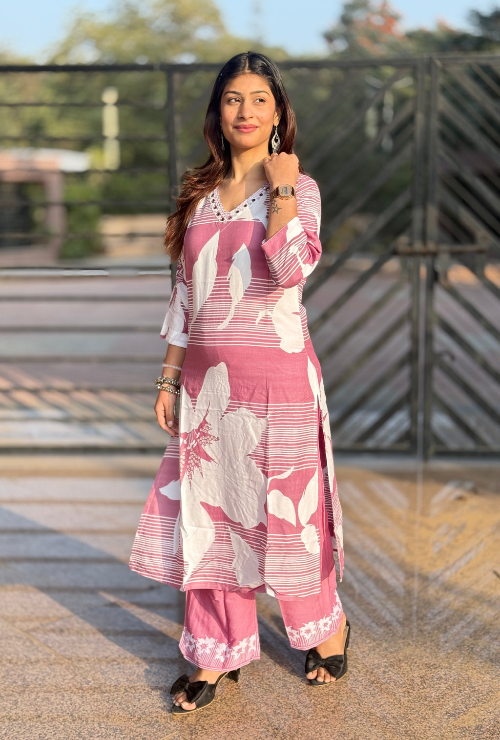 Pink V-Laddu Cotton Kurti Pant Set