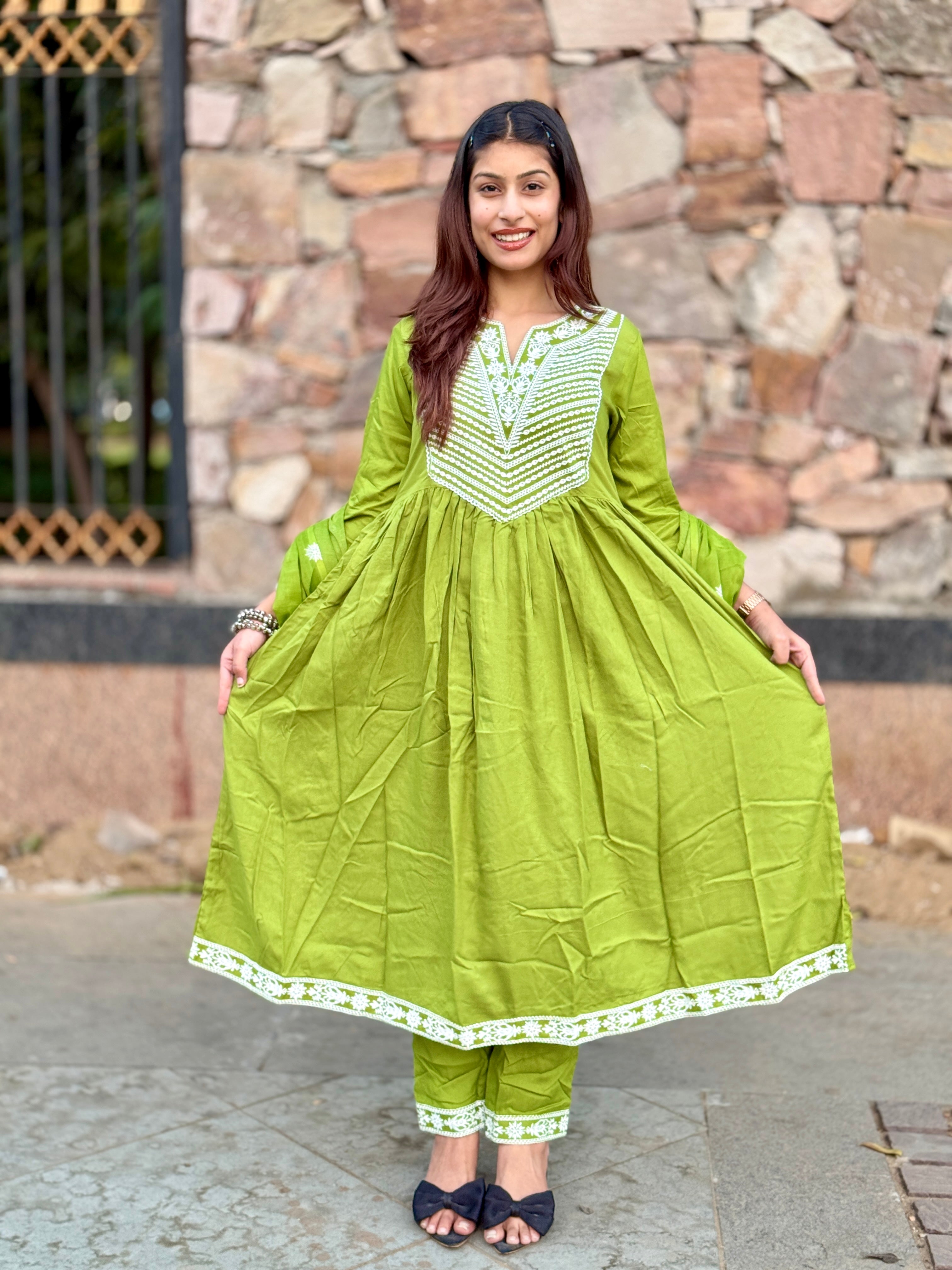 Green V-Neck Cotton 3-Piece Suit