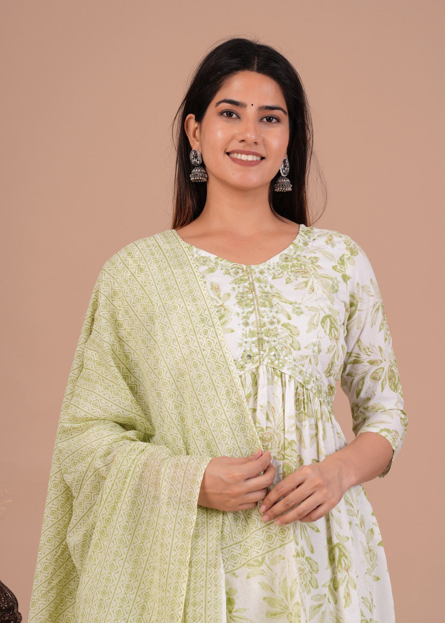 Women Viscose Rayon Kurta Pant Dupatta Set