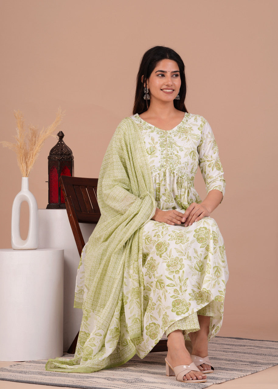 Women Viscose Rayon Kurta Pant Dupatta Set